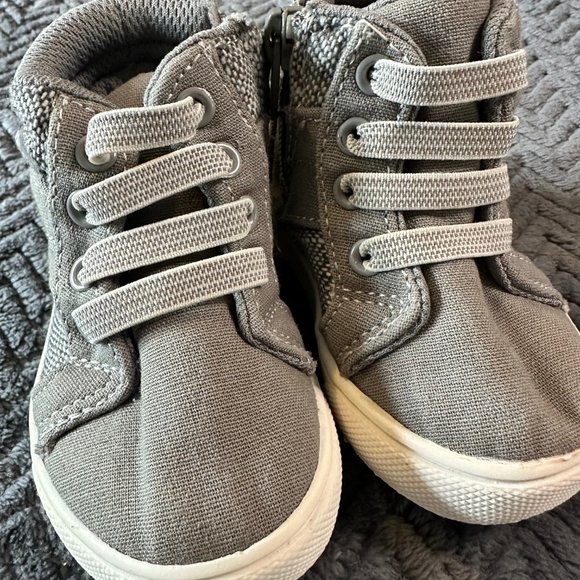 Wonder Nation No Tie, Side-Zip Gray Tennis Shoe for Toddlers - Picture 4 of 5